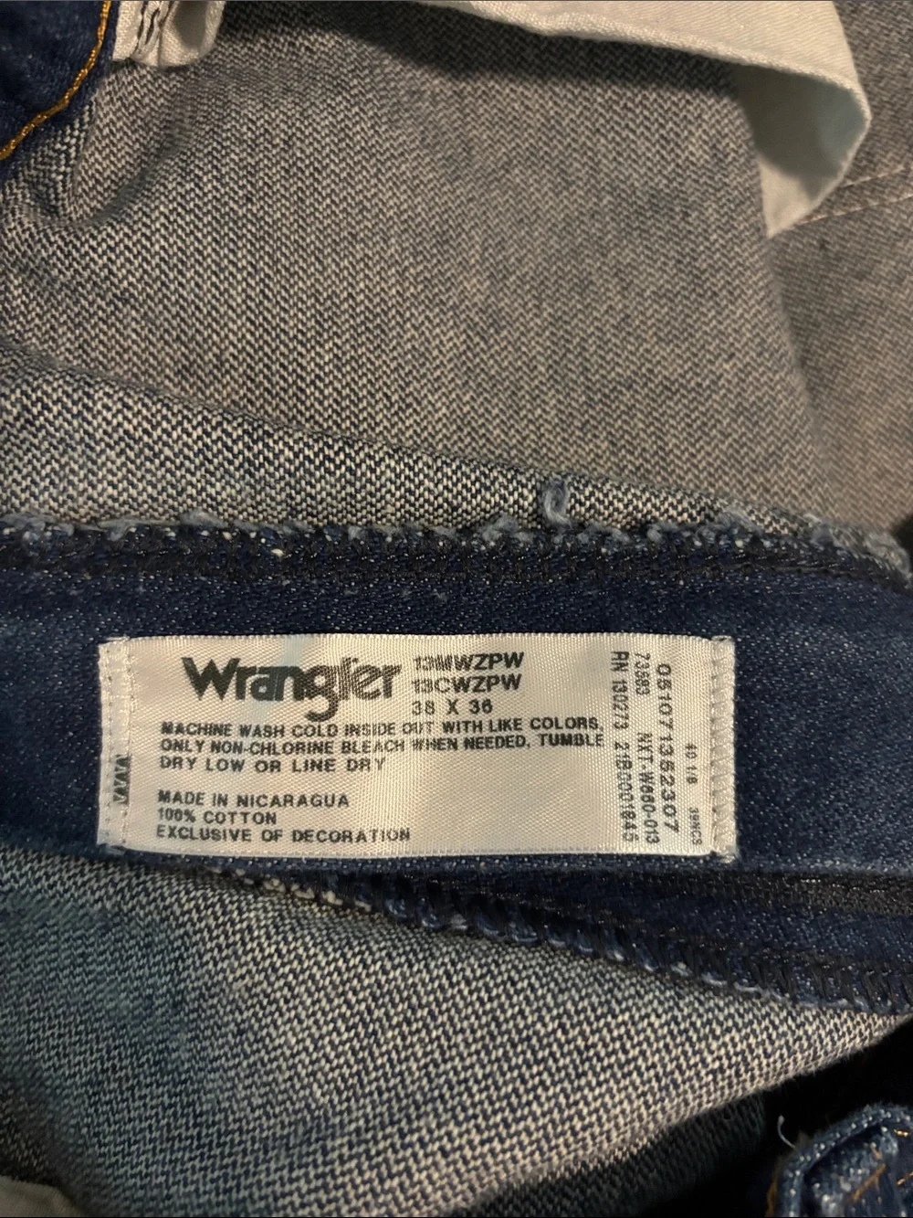 Men’s Cowboy Cut Wrangler Jenas